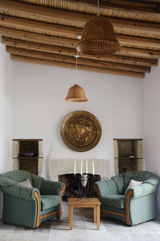 Palm Tree Oriental House And Homestay Polis Oda fotoğraf